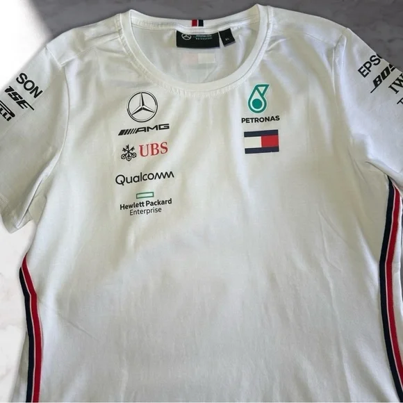 Mercedes Benz AMG Petronas 2019 Formula 1 Women’s Crewneck Tee In White Size XL - Picture 3 of 15